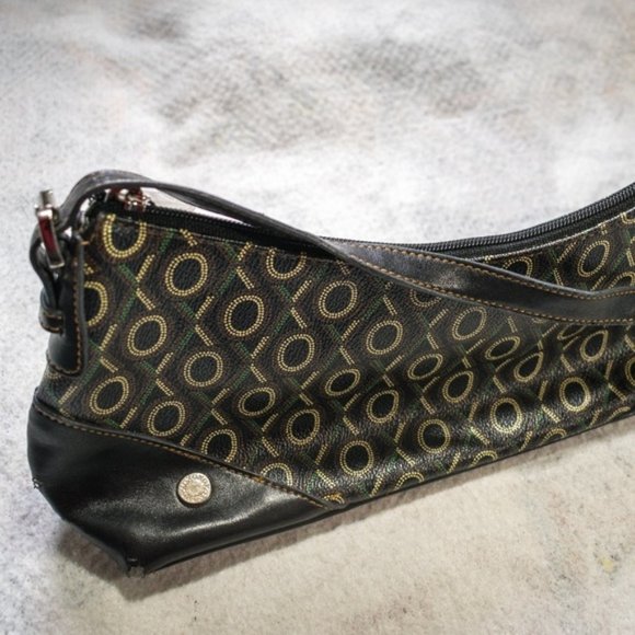 XOXO Hand Bag with Shoulder Strap - Picture 2 of 8
